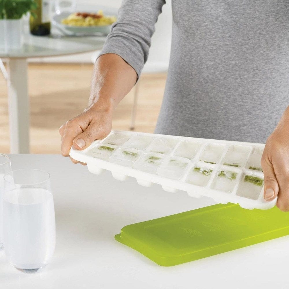 14 grid ice cube tray with lid